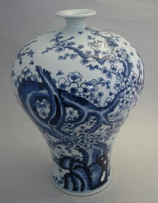梅瓶摆件 仿古瓷花瓶 山水花鸟瓷品 陶瓷厂家